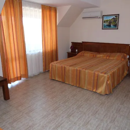 Hotell Beroe 3*