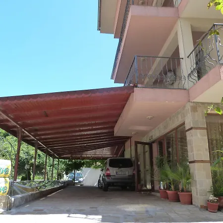 Beroe Hotell 3*
