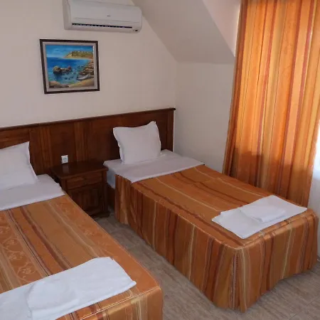 Beroe Otel 3*